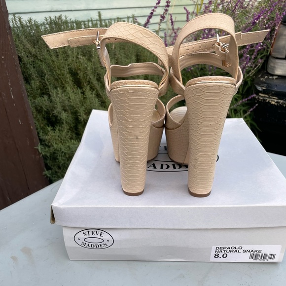 STEVE MADDEN Depaolo Platform Heels women’s size 8 - Picture 4 of 6